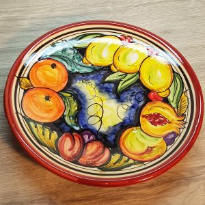 Plato de cerámica frutas